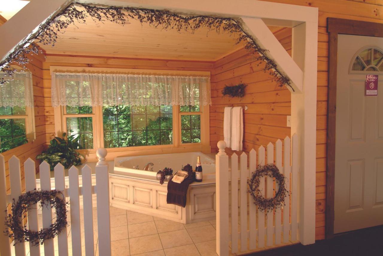 Wild Rose Cabin By Amish Country Lodging Millersburg Kültér fotó